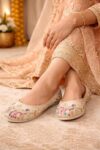 Women Embroidered Jutti Flats